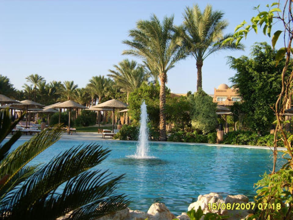 Poolanlage mit Gartenblick Grand Makadi
