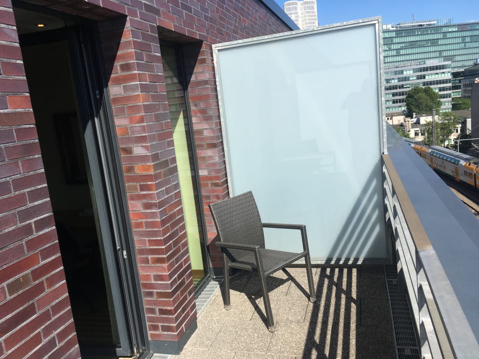 Zimmer Hampton by Hilton Berlin City West