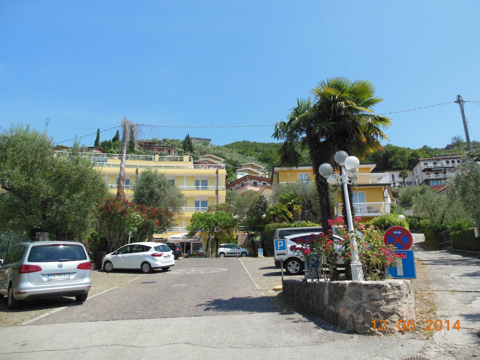 Auffahrt zum Hotel Hotel Internazionale