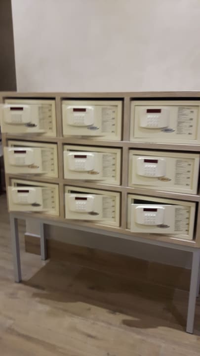 Sonstiges Acanthus Cennet Barut Collection