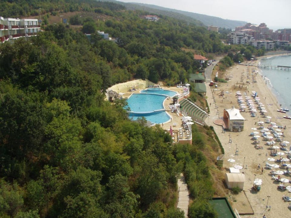 Pool und Showbühne Paradise Beach Hotel