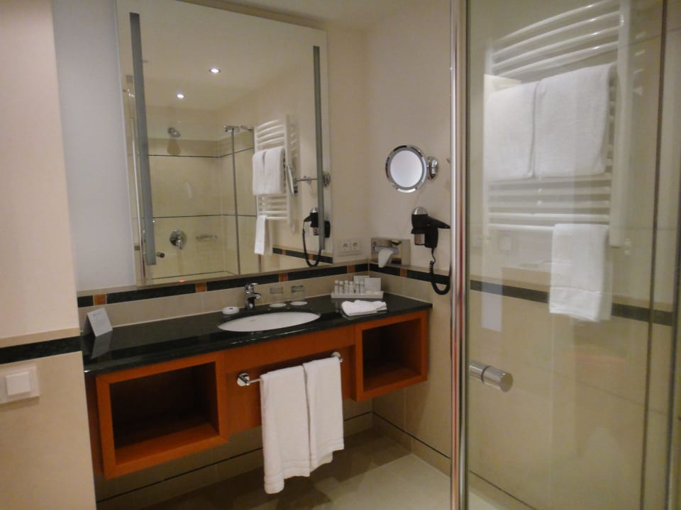 GRoßes Bad ATLANTIC Hotel Wilhelmshaven