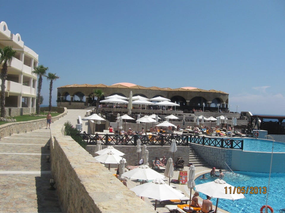Restaurant und Poolanlage Hotel Kalithea Horizon Royal