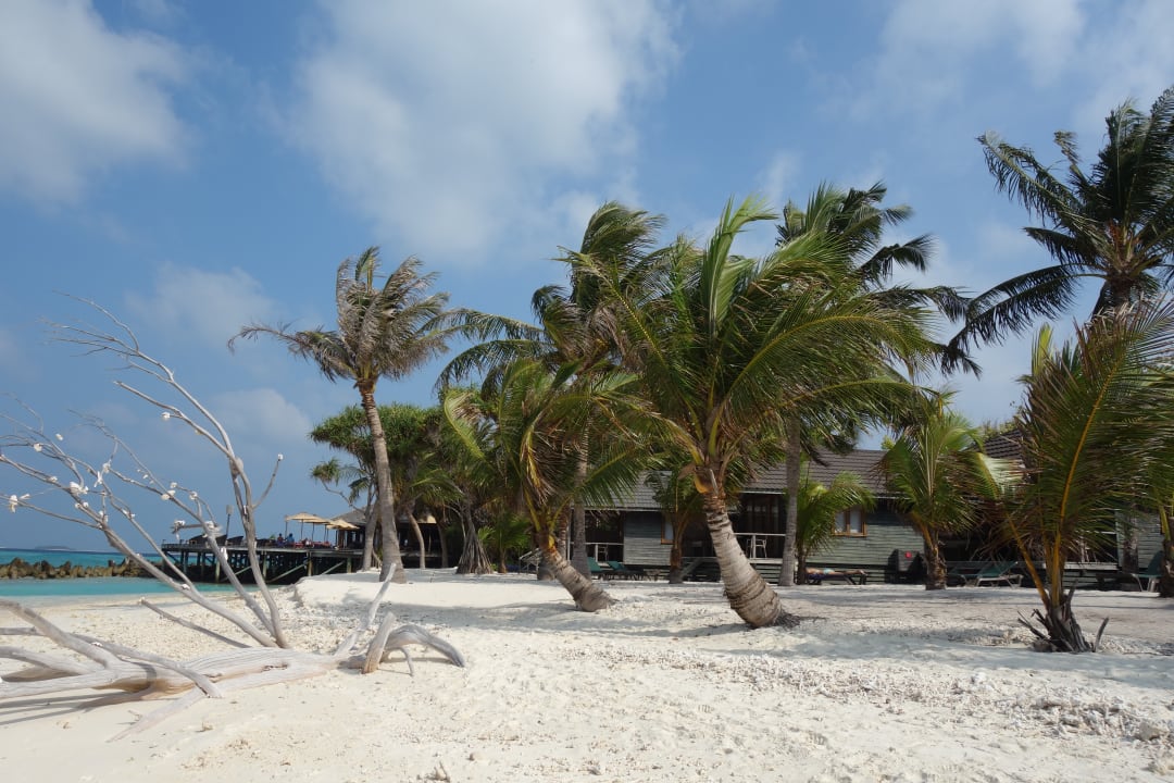 Strand Kuredu Island Resort & Spa