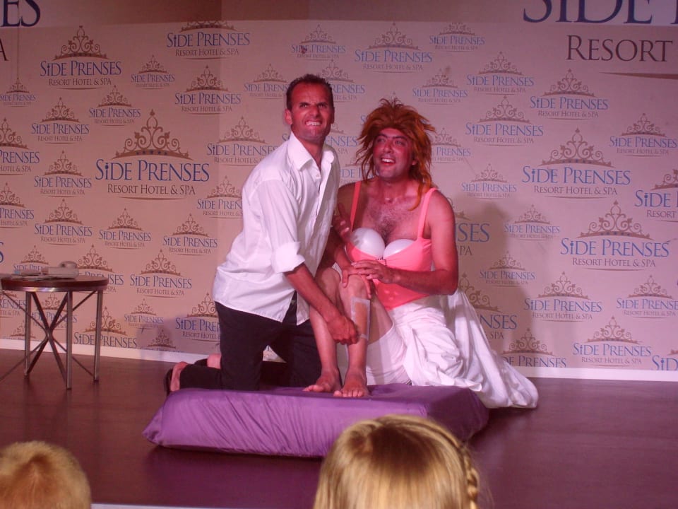Sehr gute Unterhaltung. Side Prenses Resort & Spa