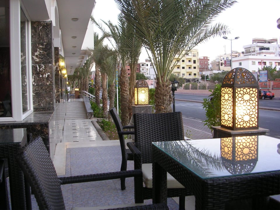 Voorzijde Royal Star Beach Resort