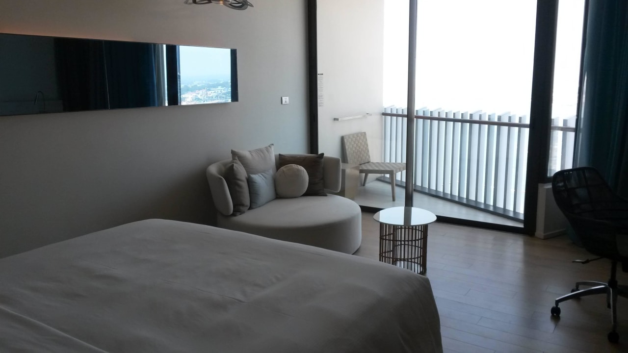 Blick durchs Zimmer Hilton Pattaya