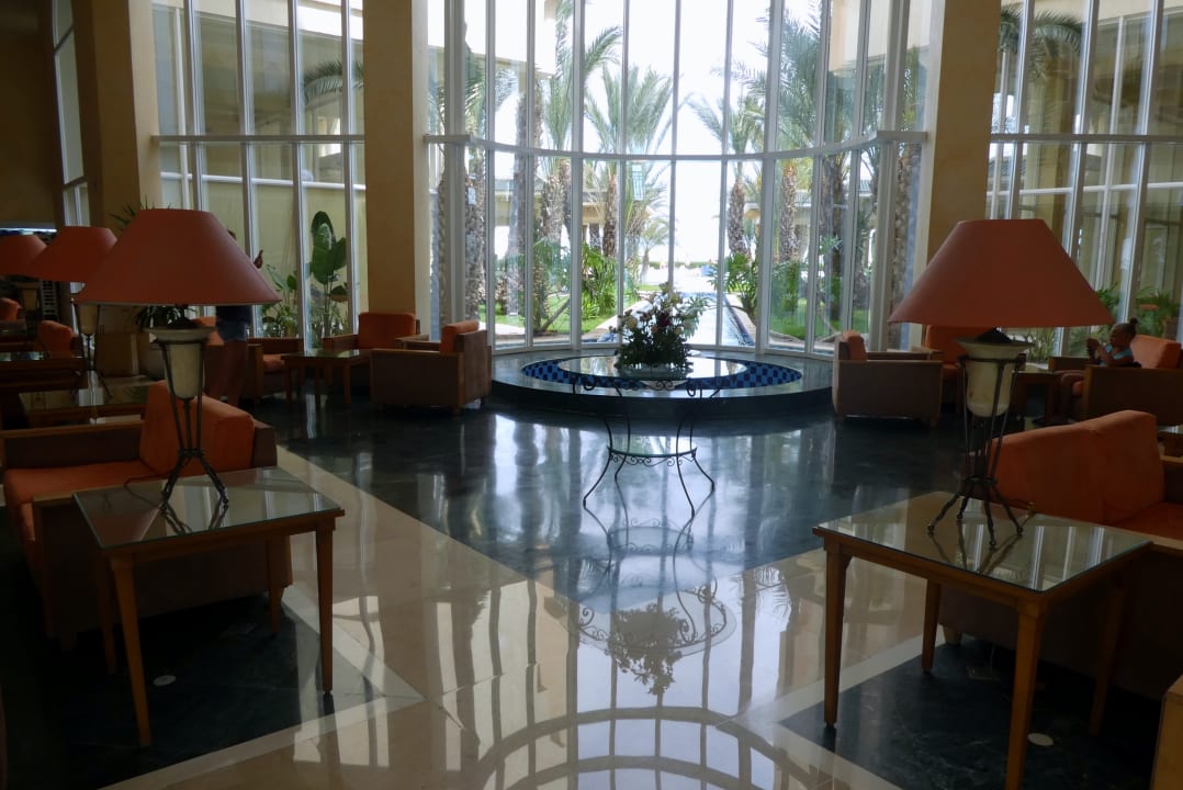Lobby Iberostar Waves Averroes