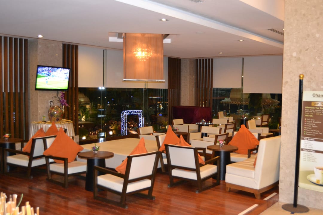 Hier lief immer Fußball  Hotel Grand Jomtien Palace