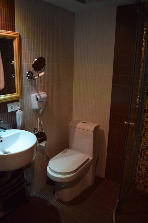 Badezimmer Hotel & Spa Borjomi Palace