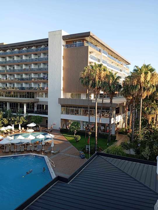 Außenansicht Hotel Royal Garden Beach