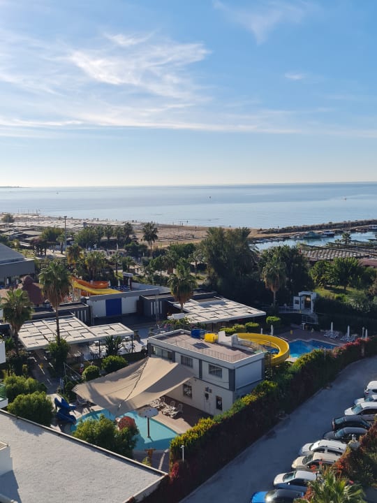 Ausblick Commodore Elite Suites & Spa - Adults only