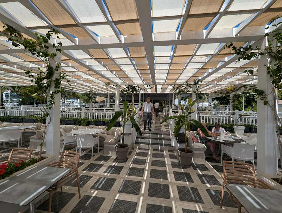 Gastro Can Garden Resort