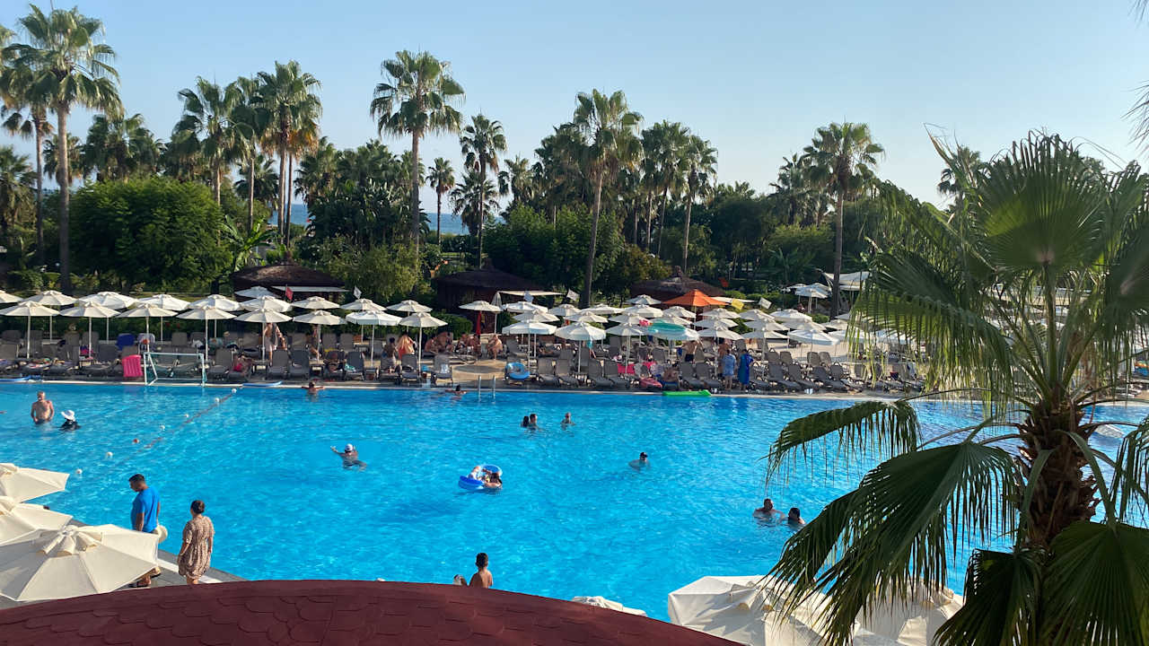 Pool VONRESORT Golden Coast