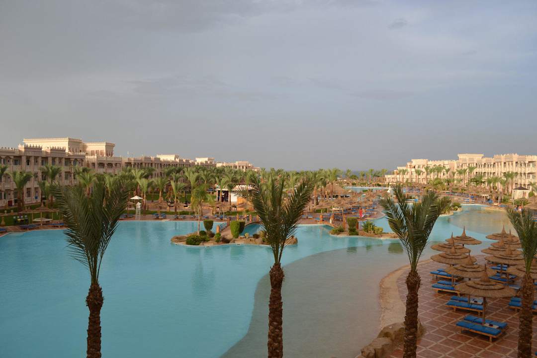 Blick von Terrasse zum Meer Pickalbatros Palace Resort