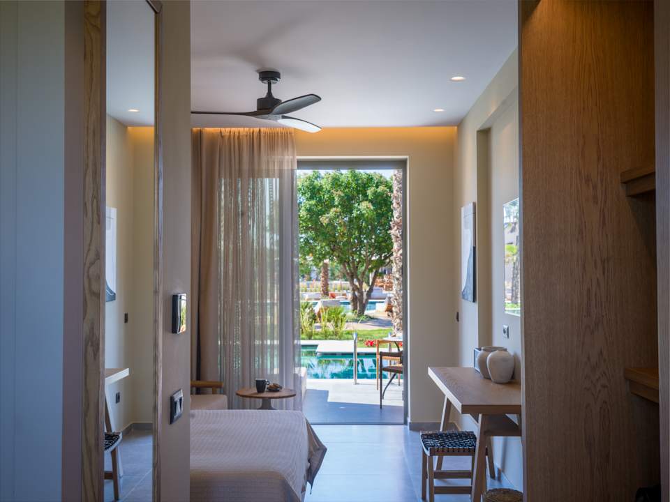 Zimmer Portes Theros