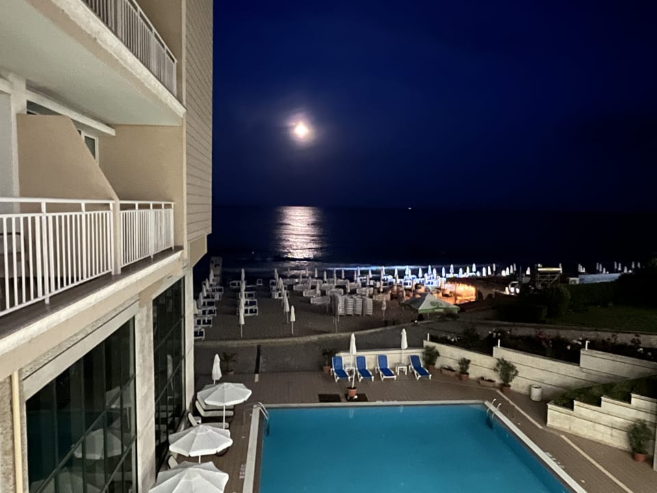 Ausblick Hotel Bilyana Beach