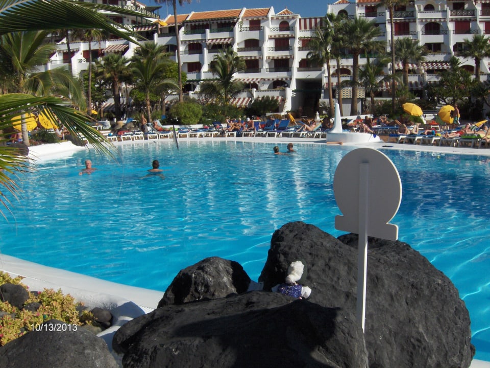 Smaller pool Parque Santiago IV Official