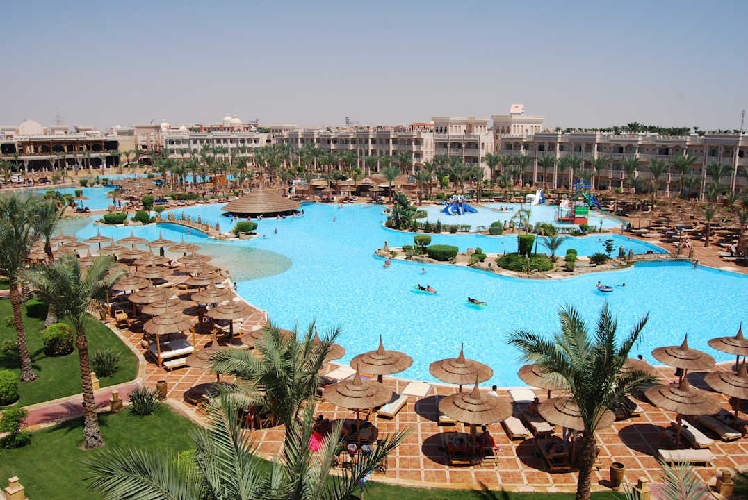 Панарама с крыши отеля Pickalbatros Palace Resort