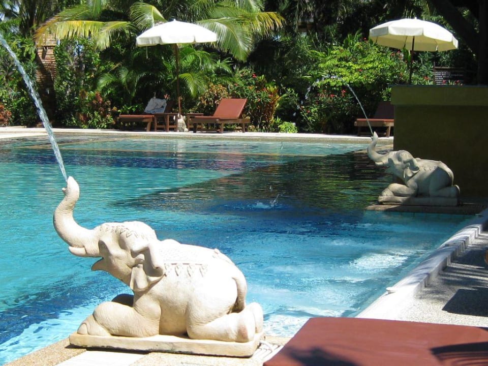 Einer der Swimmingpools Sudala Beach Resort