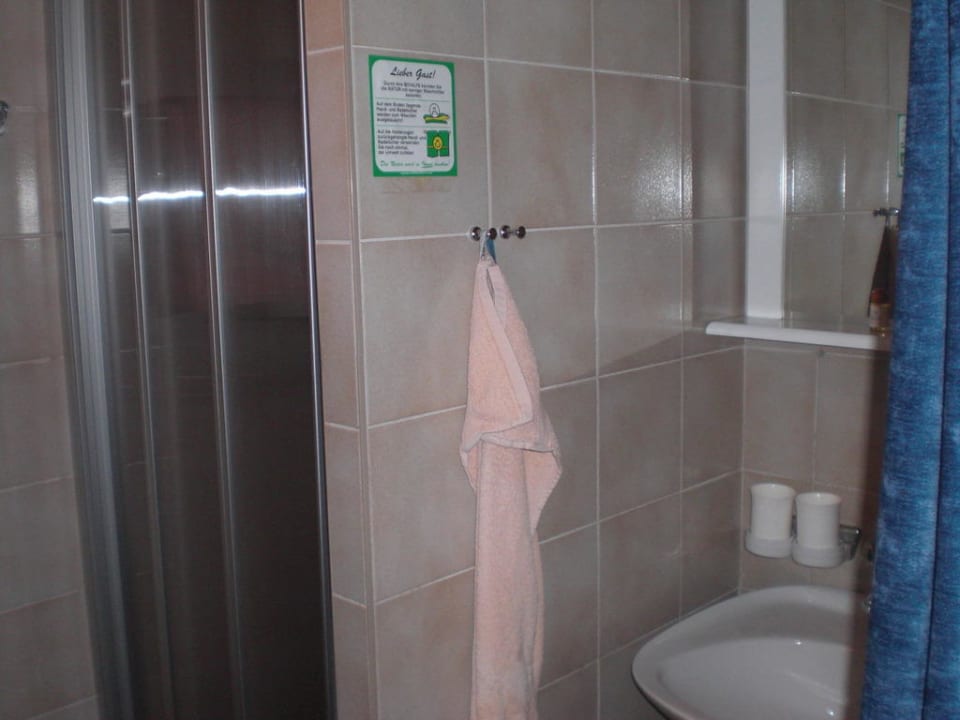 Bad Hotel Post