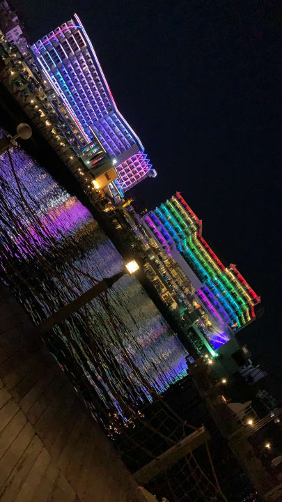 Außenansicht Azura Deluxe Resort & Spa Hotel