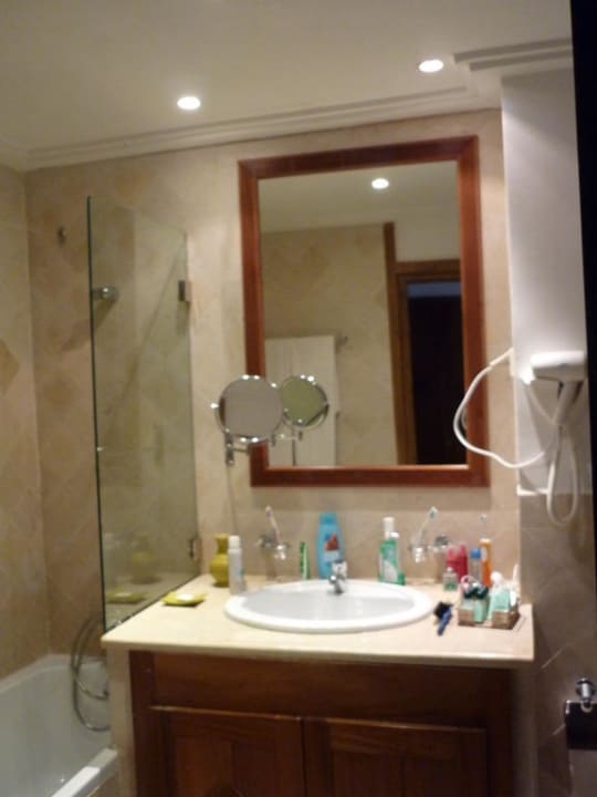 Bad-Dusche-Wanne The Orangers Beach Resort and Bungalows