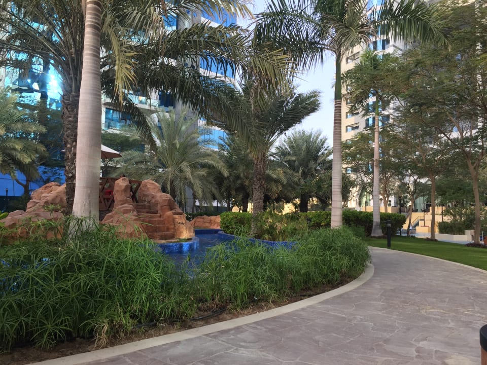 Gartenanlage Dukes The Palm Dubai Hotel