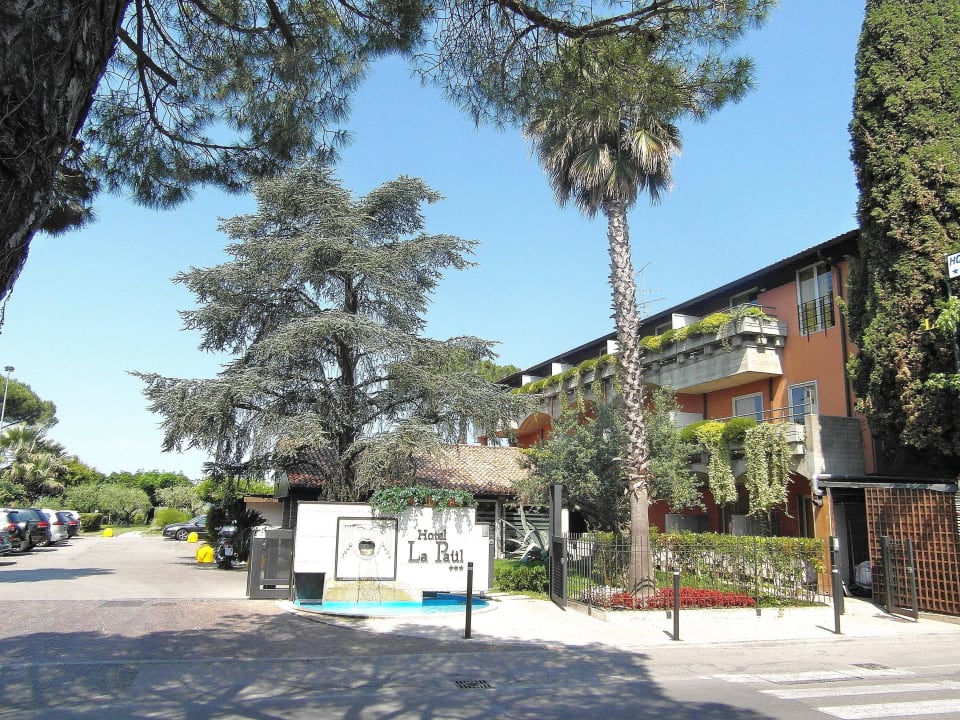 Hoteleinfahrt Hotel La Paül