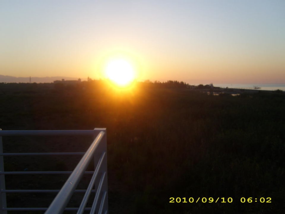 Sonnenaufgang Saturn Palace Resort Hotel