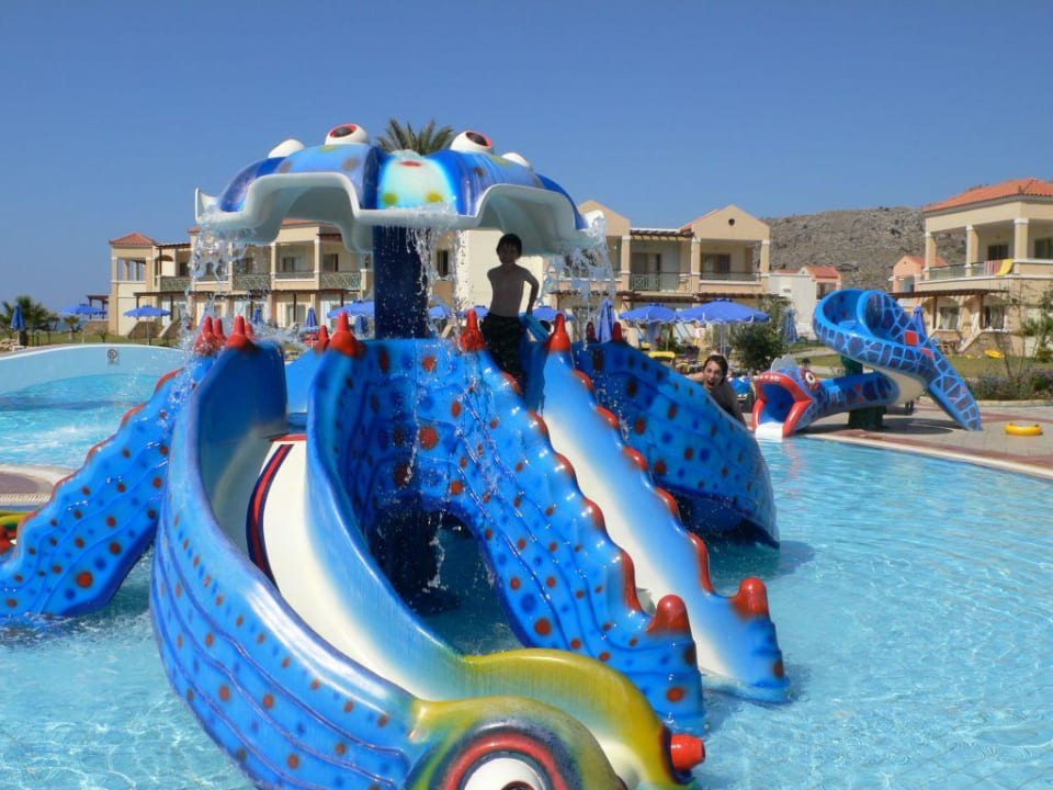 Jonas auf der Rutsche Lindos Princess Beach Resort & Spa