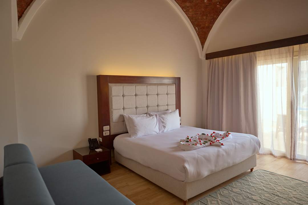 Zimmer Diamond Beach by Pearl Resort