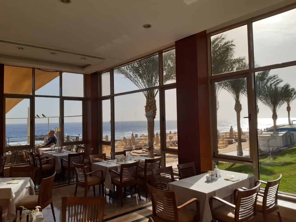 Gastro Serenity Alpha Beach