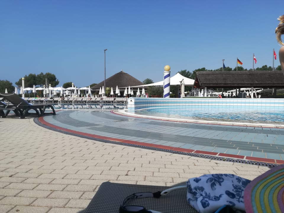 Pool Aparthotel Holiday