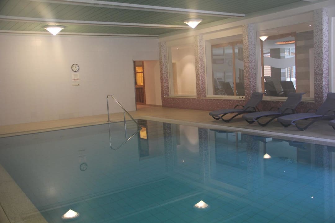 Pool Hotel Wiesenhof Garden Resort