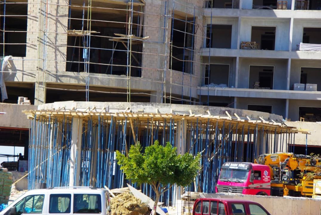 Von der Strasse aus Crystal Sunset Pearl Collection