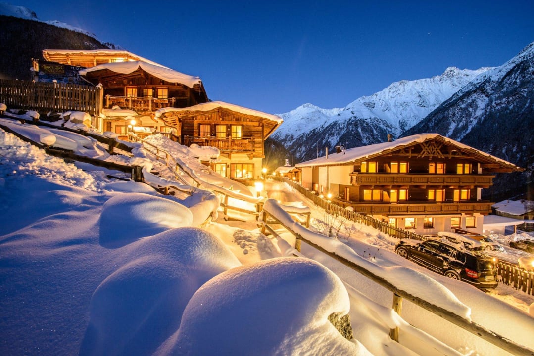 Grünwald Resort Sölden bei Nacht Grünwald Resort Sölden