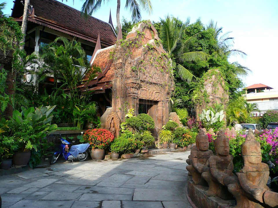 Hoteleingang Hotel The White House