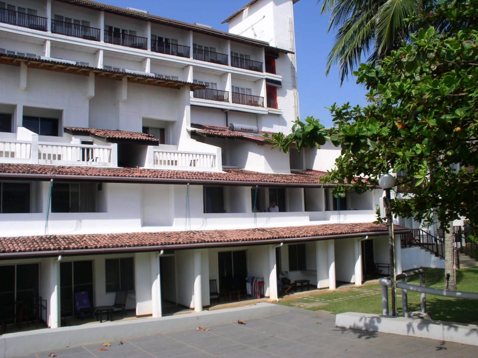 Hotel vom Pool aus gesehen Citrus Hikkaduwa