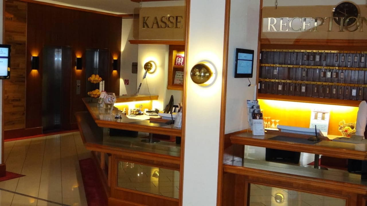 Rezeption Mercure Hotel Bad Dürkheim An Den Salinen