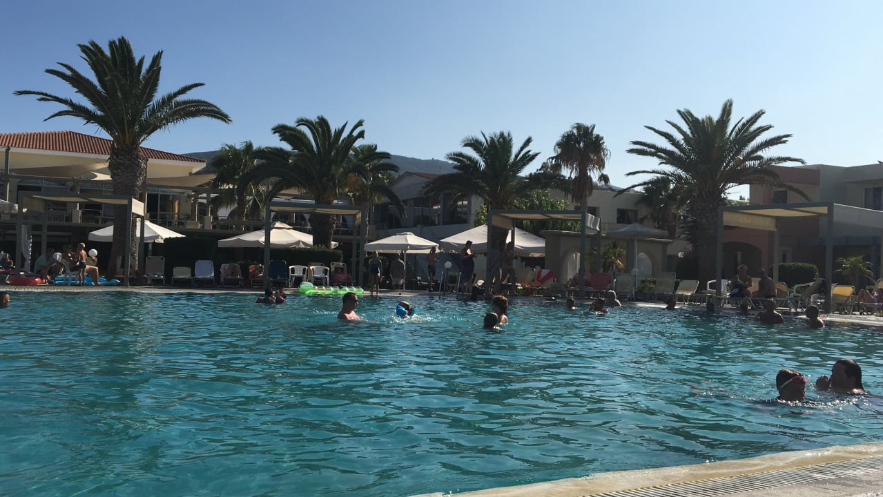 Pool Kipriotis Village Resort