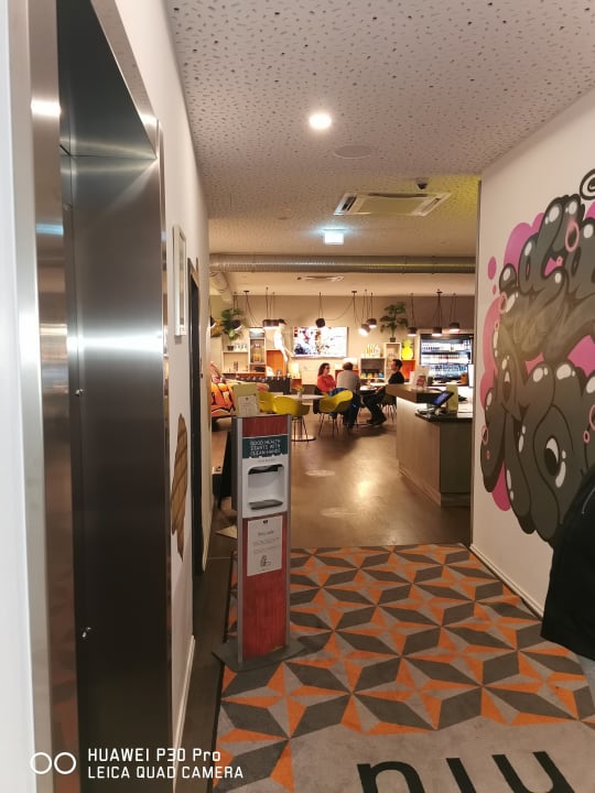 Gastro Holiday Inn - the niu, Hide Berlin Friedrichshain