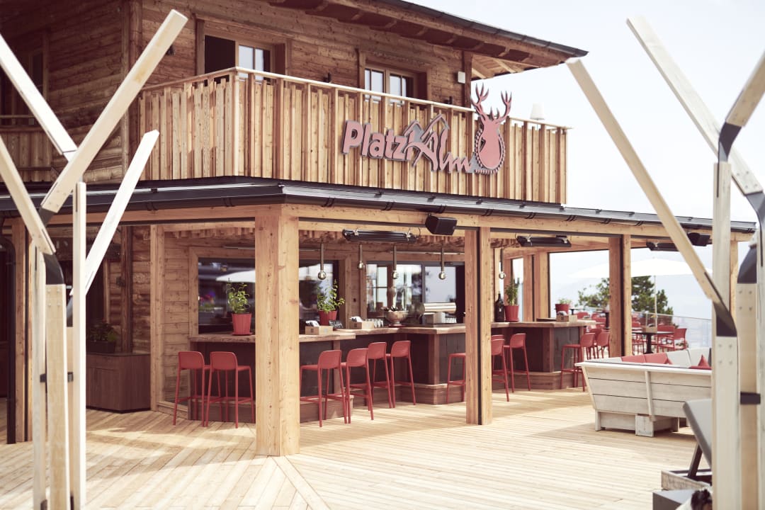 Außenansicht Berggasthof Platzlalm