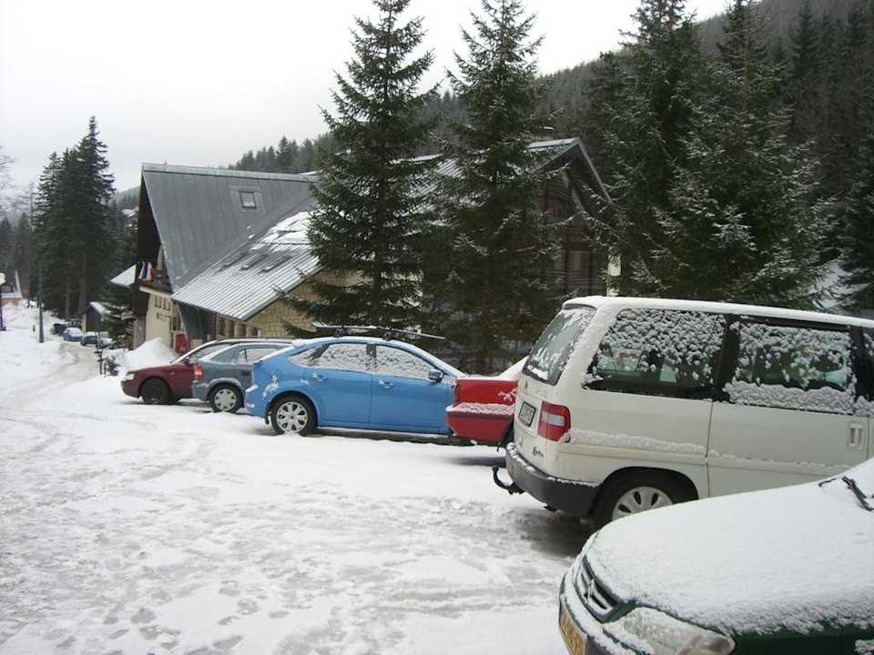 Bick aus dem 1.Haus wo die Zimmer sind zum Haupth Hotel Esprit