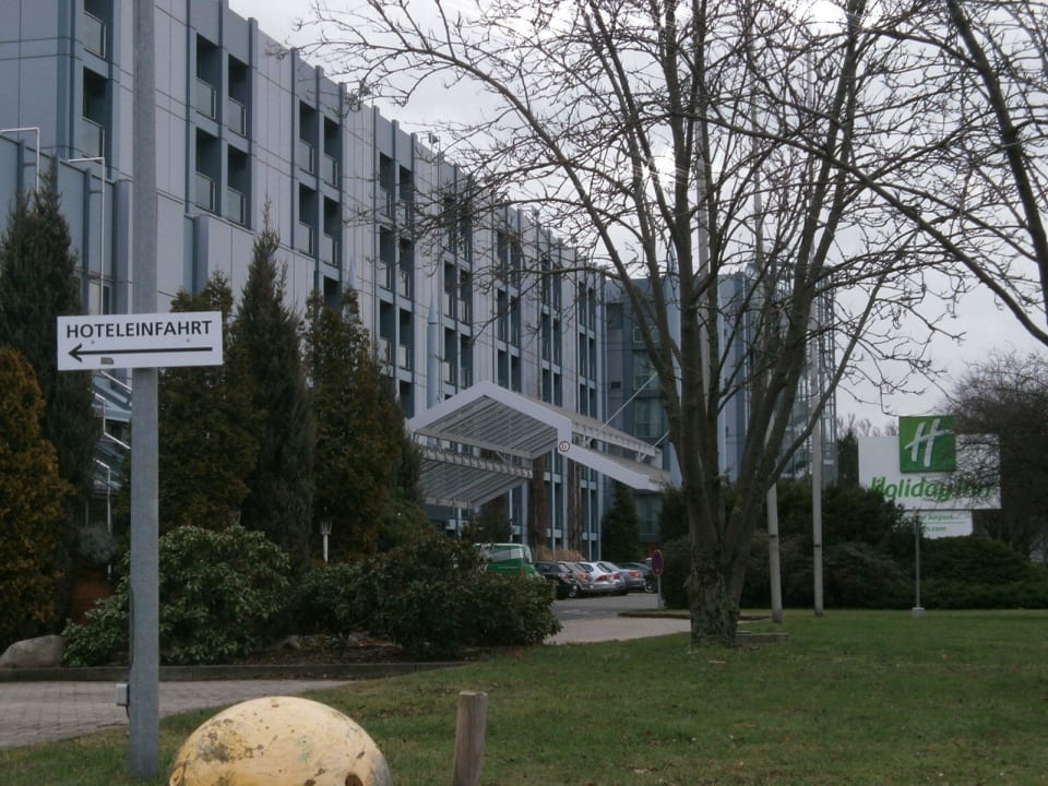 Halb im Grünen Leonardo Hotel Hannover Airport