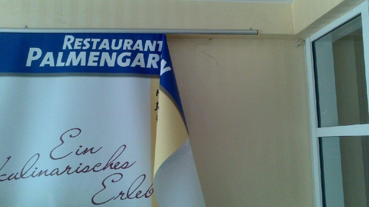 Werbeplaket am Eingang Hotel Kaiserhof Heringsdorf