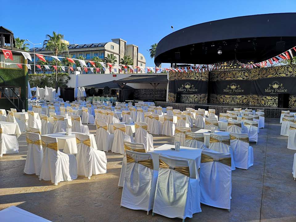 Gastro Mary Hotel Side