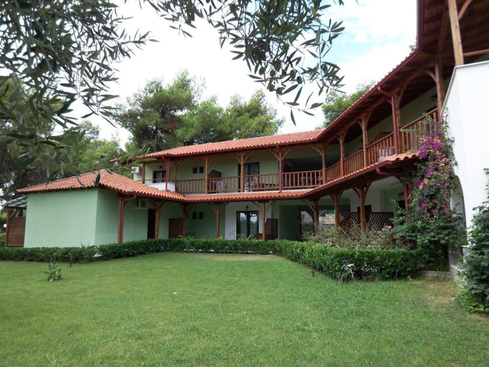 Eines der Wohnhäuser Blue Dolphin Resort Hotel