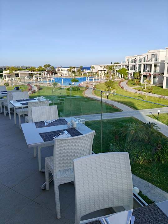 Gastro Asterias Beach Resort