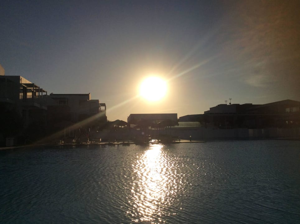 Sonnenuntergang Diamond Deluxe Hotel & SPA